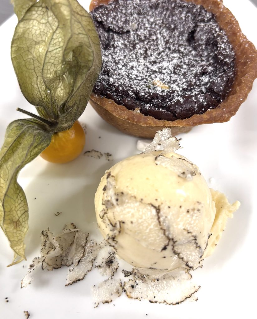 Die Klassiker aus Frankreich Trüffel Eis, Schokoladentarte