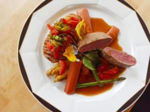 Lamm mit Spargel, Rhabarber